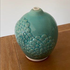 Essential oil diffuser